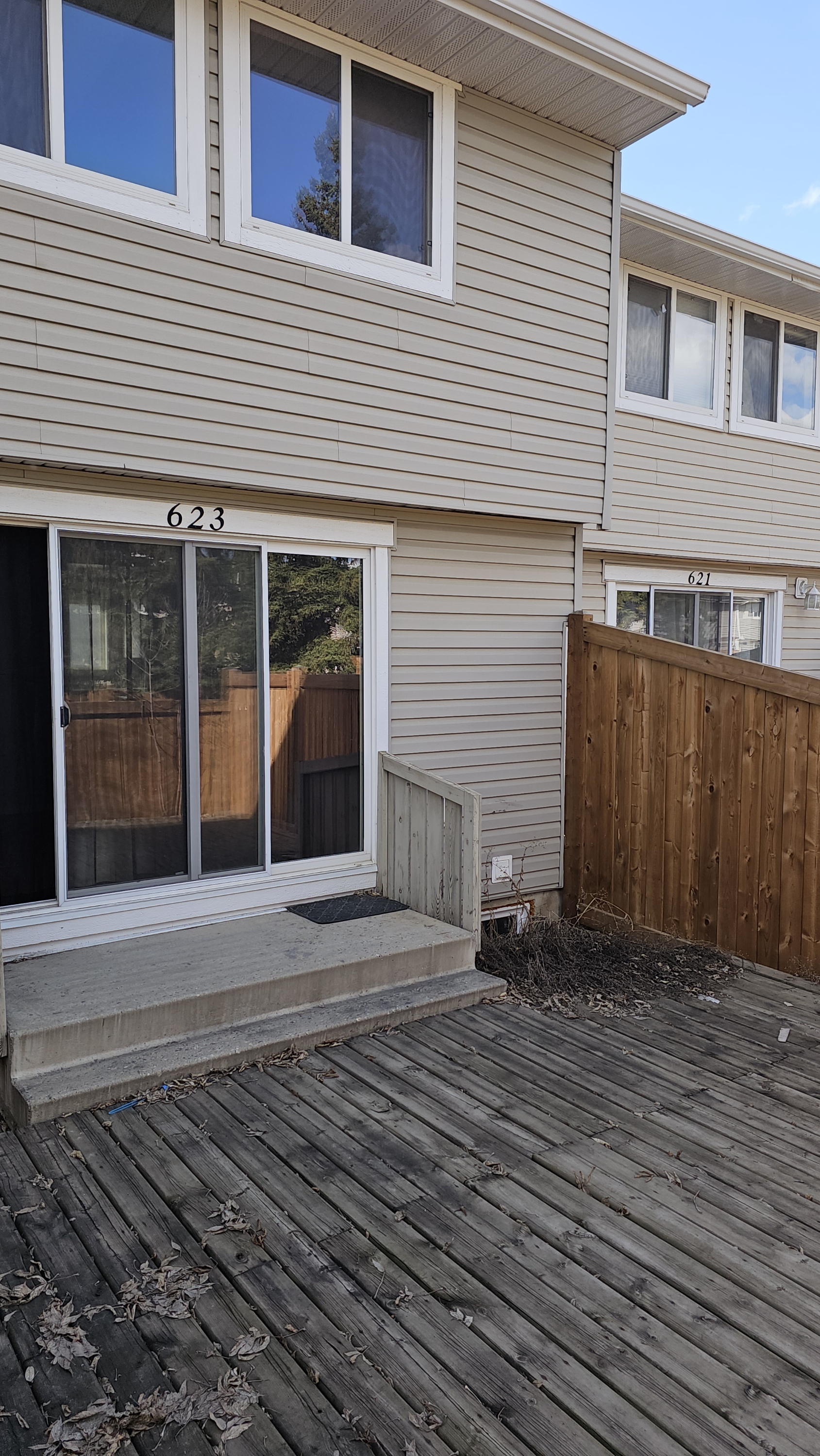 623-600 Signal Road - 1