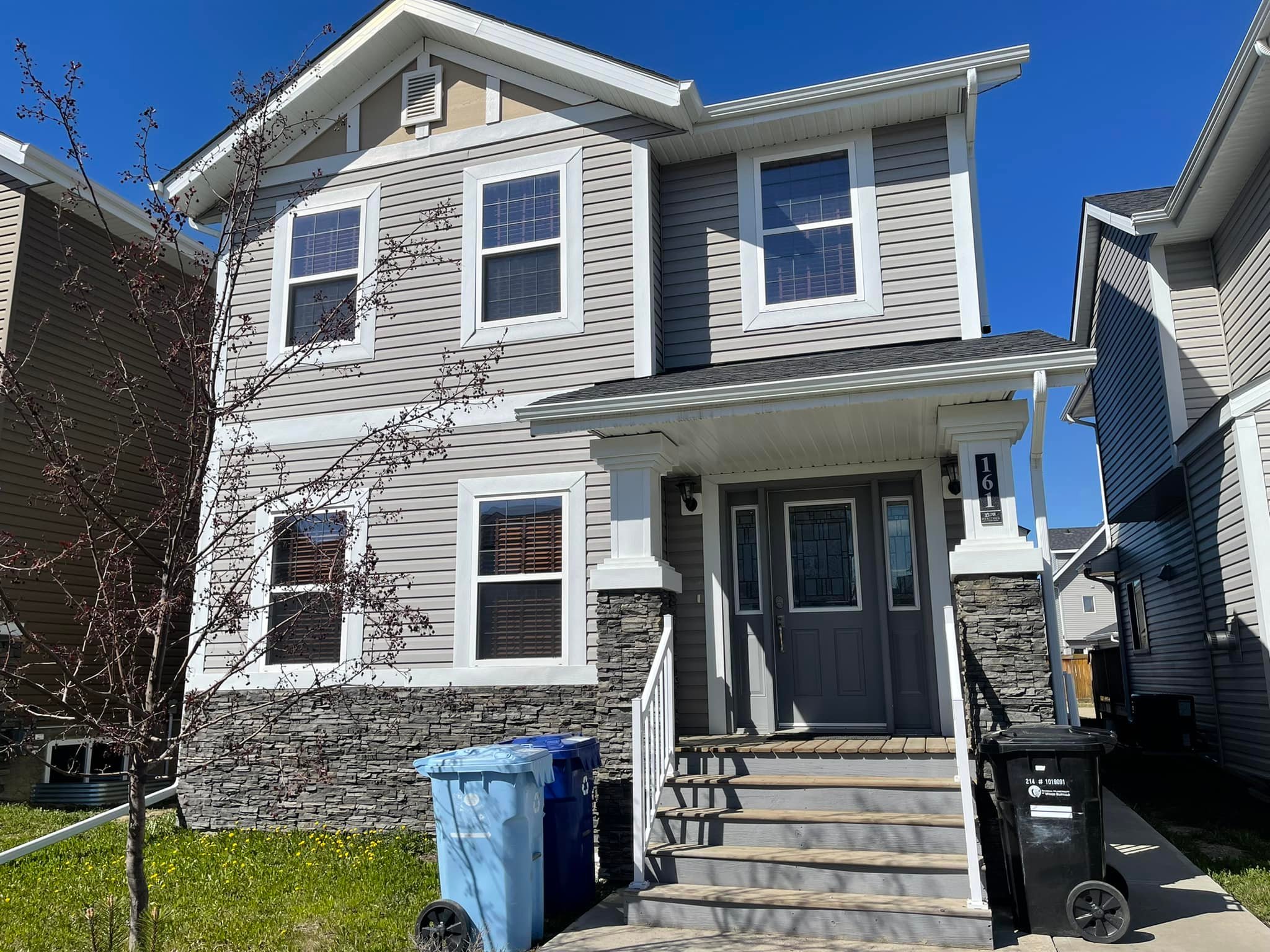 161 Coniker Crescent - Up - 1